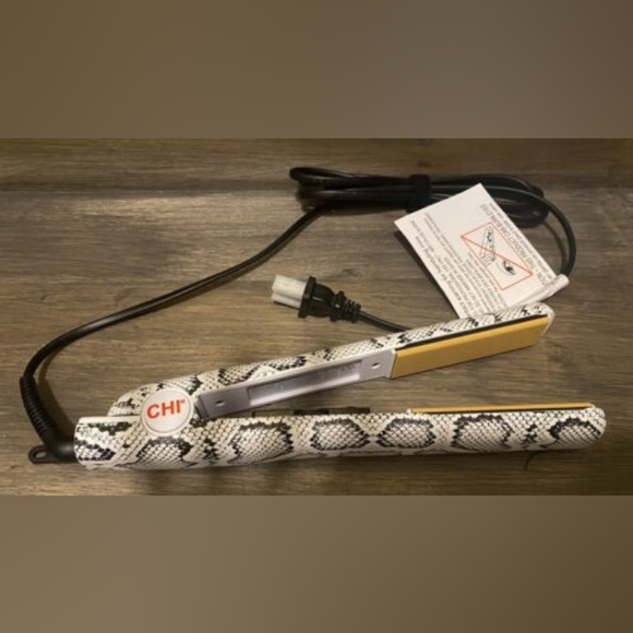 CHI Pretty Python Flat Iron - Picture 4 of 4